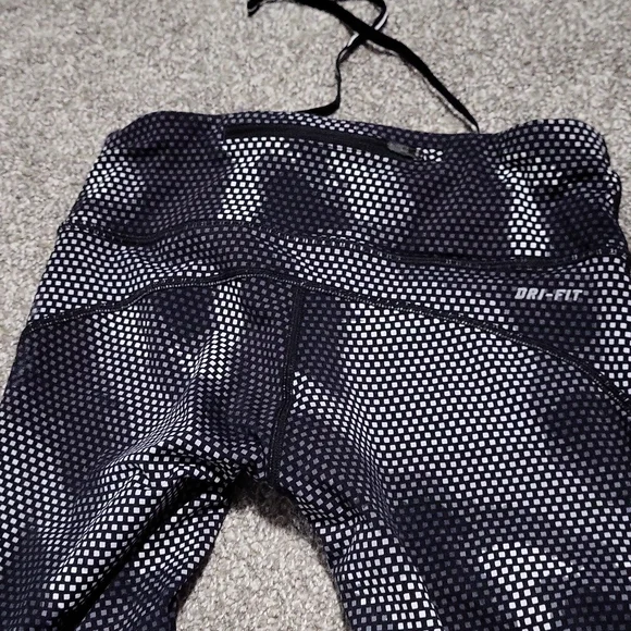 Nike Fitness leggings - Picture 5 of 7